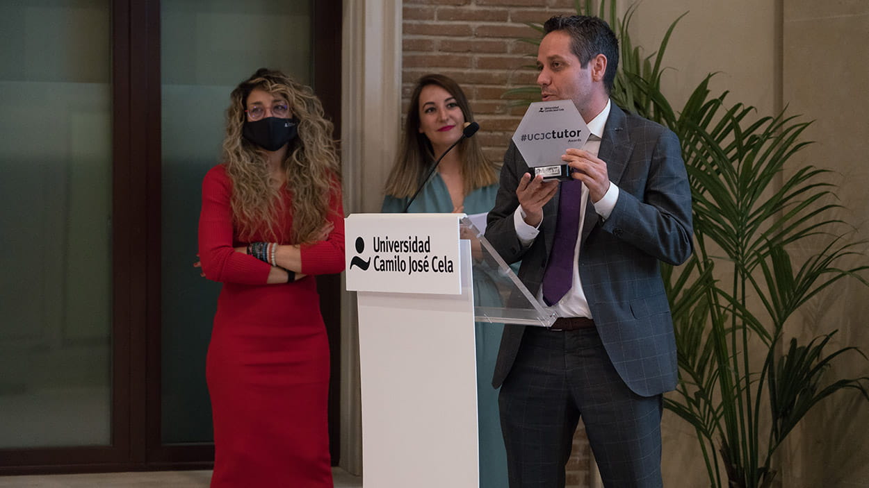 alberto iriarte premio tutor awards universidad